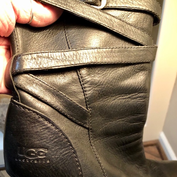 COPY - UGG Boots - Picture 7 of 15